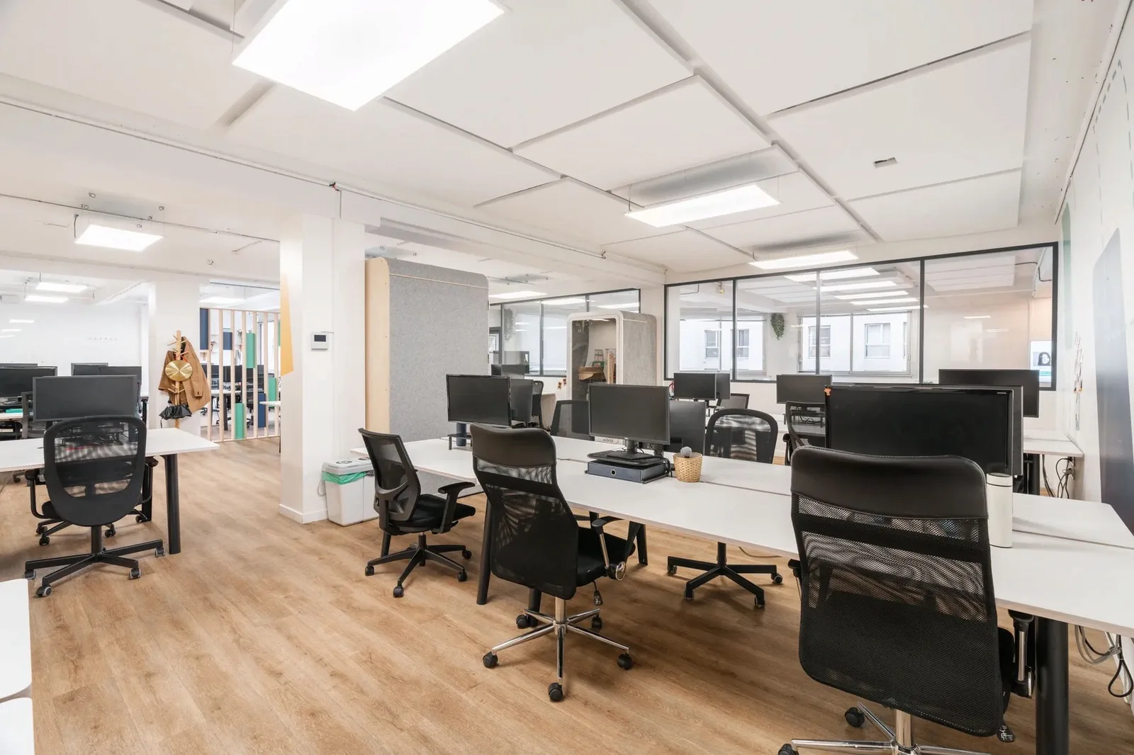 Sora Paradis, Open-plan office, Paris 10e