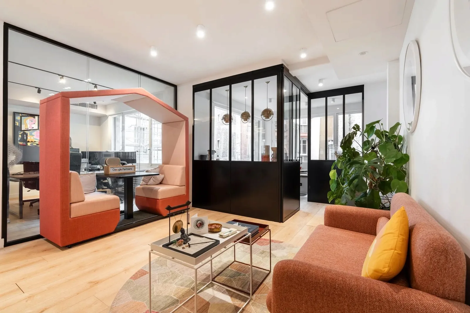 Sora Ponthieu, Lounge, Paris 8e