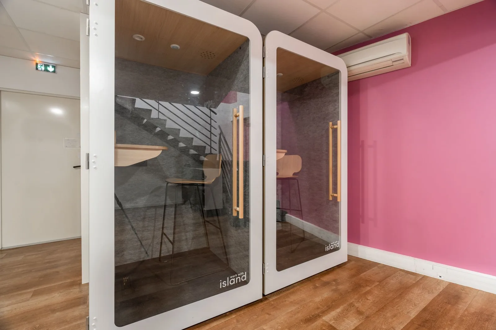 Sora Sablons , Telefonkabine, Neuilly-sur-Seine