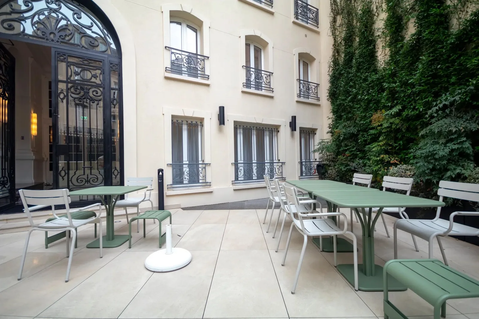 Sora Triomphe, Terrace and outdoor space, Paris 16e