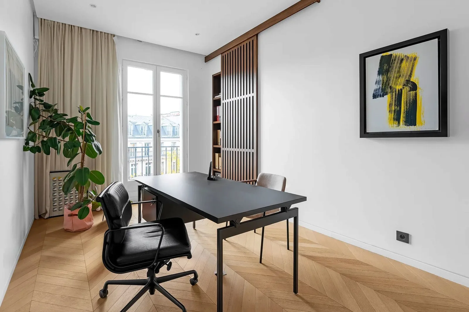 Sora Tronchet , Private office, 1 desk, Paris 8e