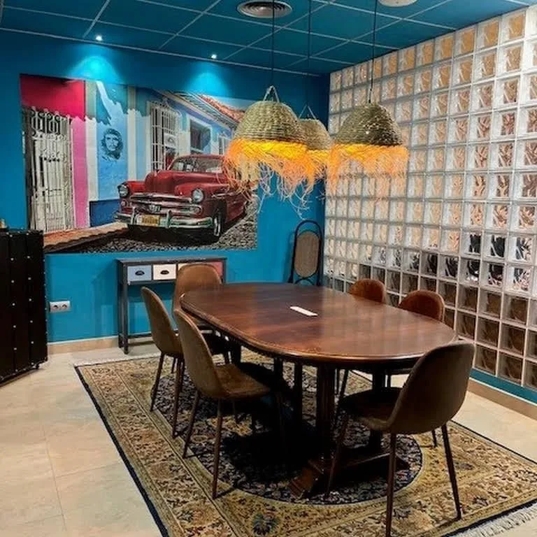 Space Coworking By Cabré, Meeting room for 6 people, Reus