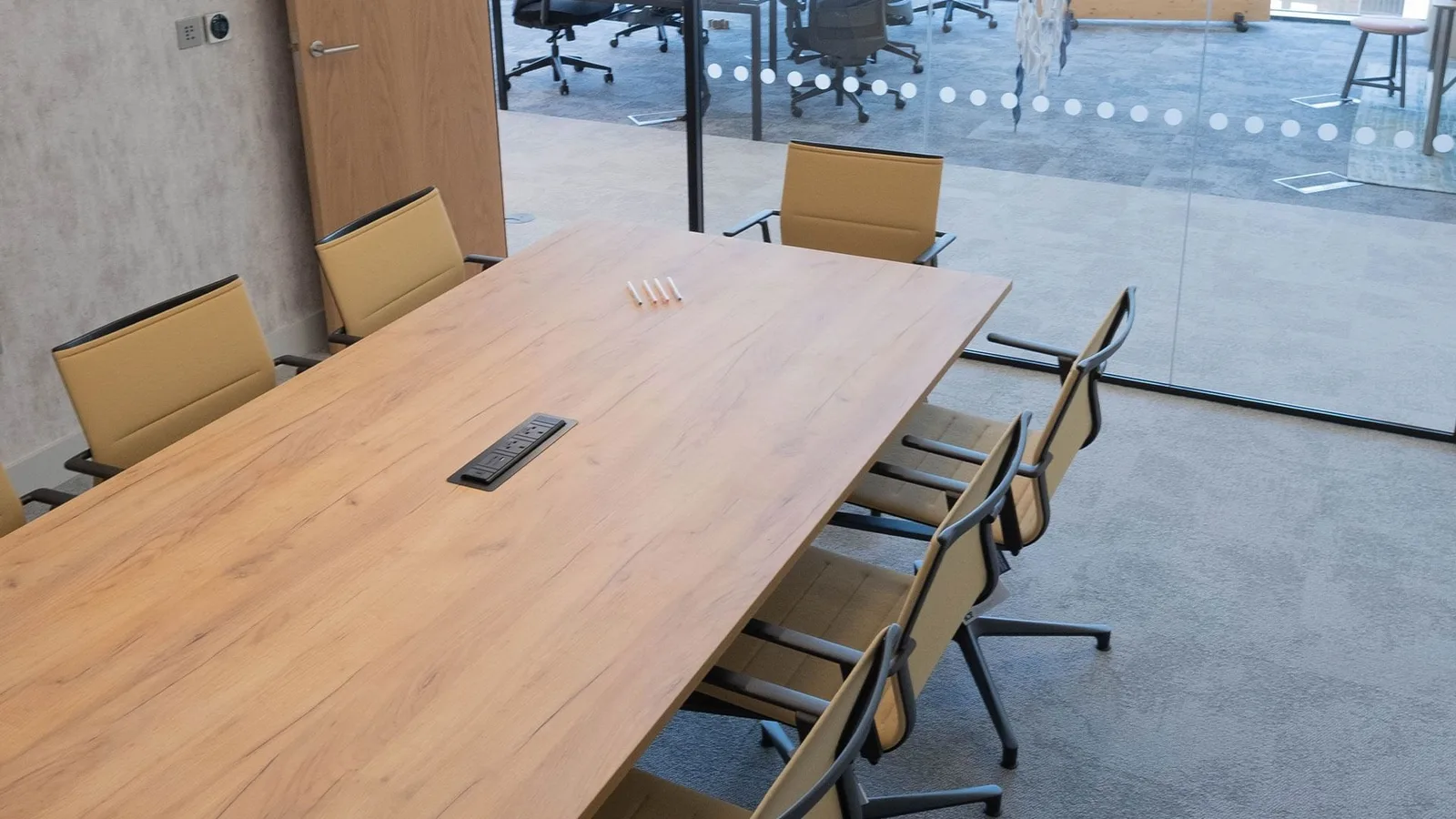 Space Woking, Meeting room for 8 people, Woking