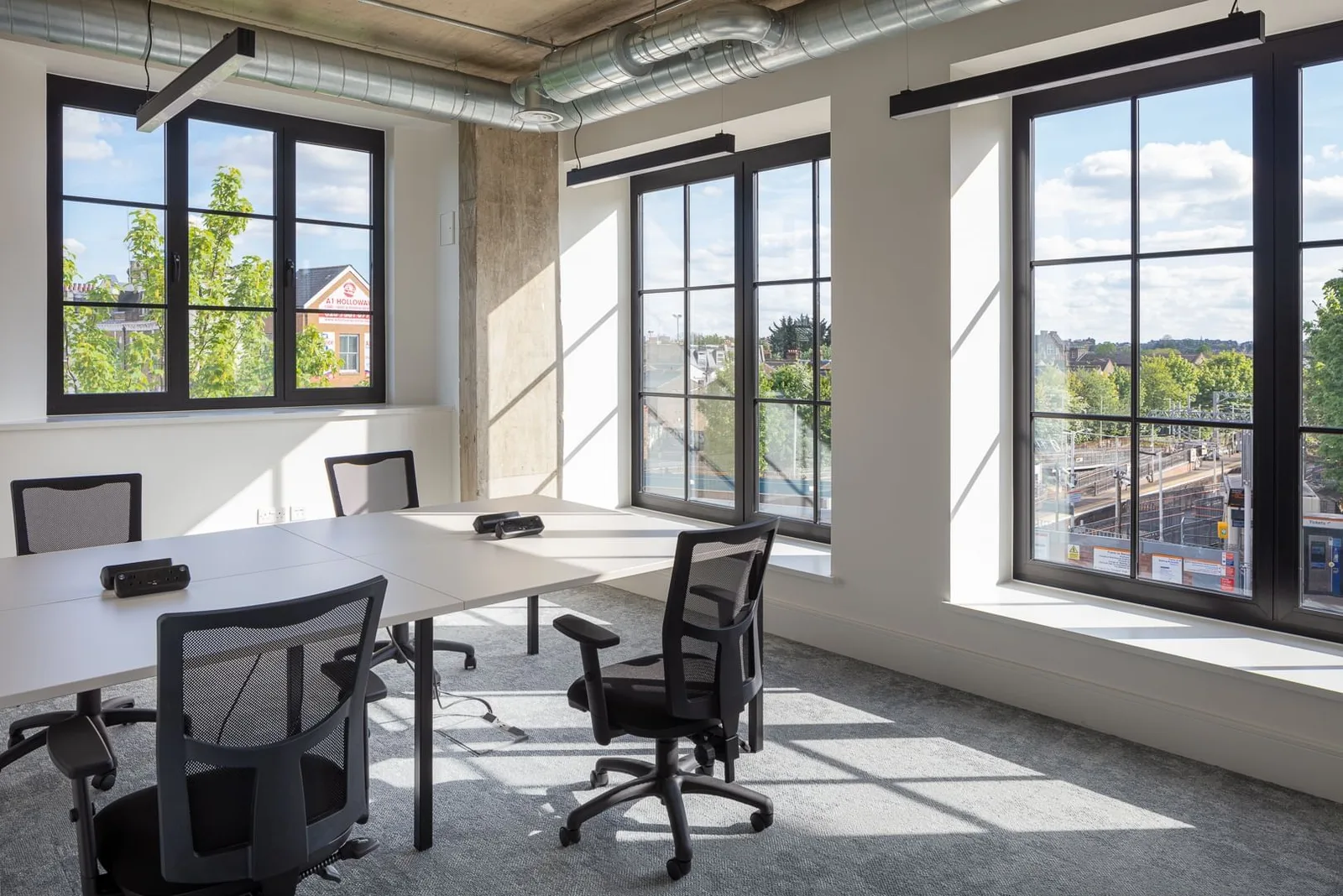 Spacemade - Gatehouse, Private office, 4 desks, Putney