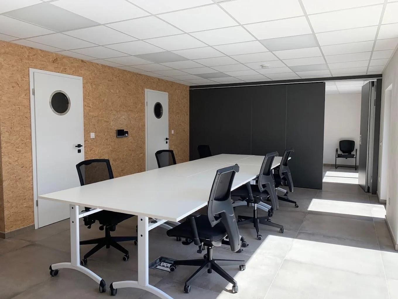 Sruk, Meeting room for 6 people, Fleurus
