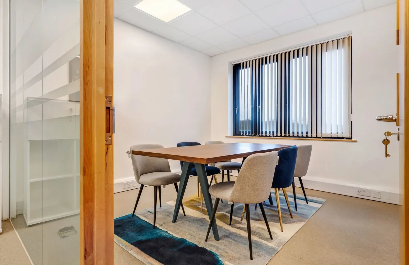 Stansted Courtyard, Salle de réunion 6 personnes, Stansted