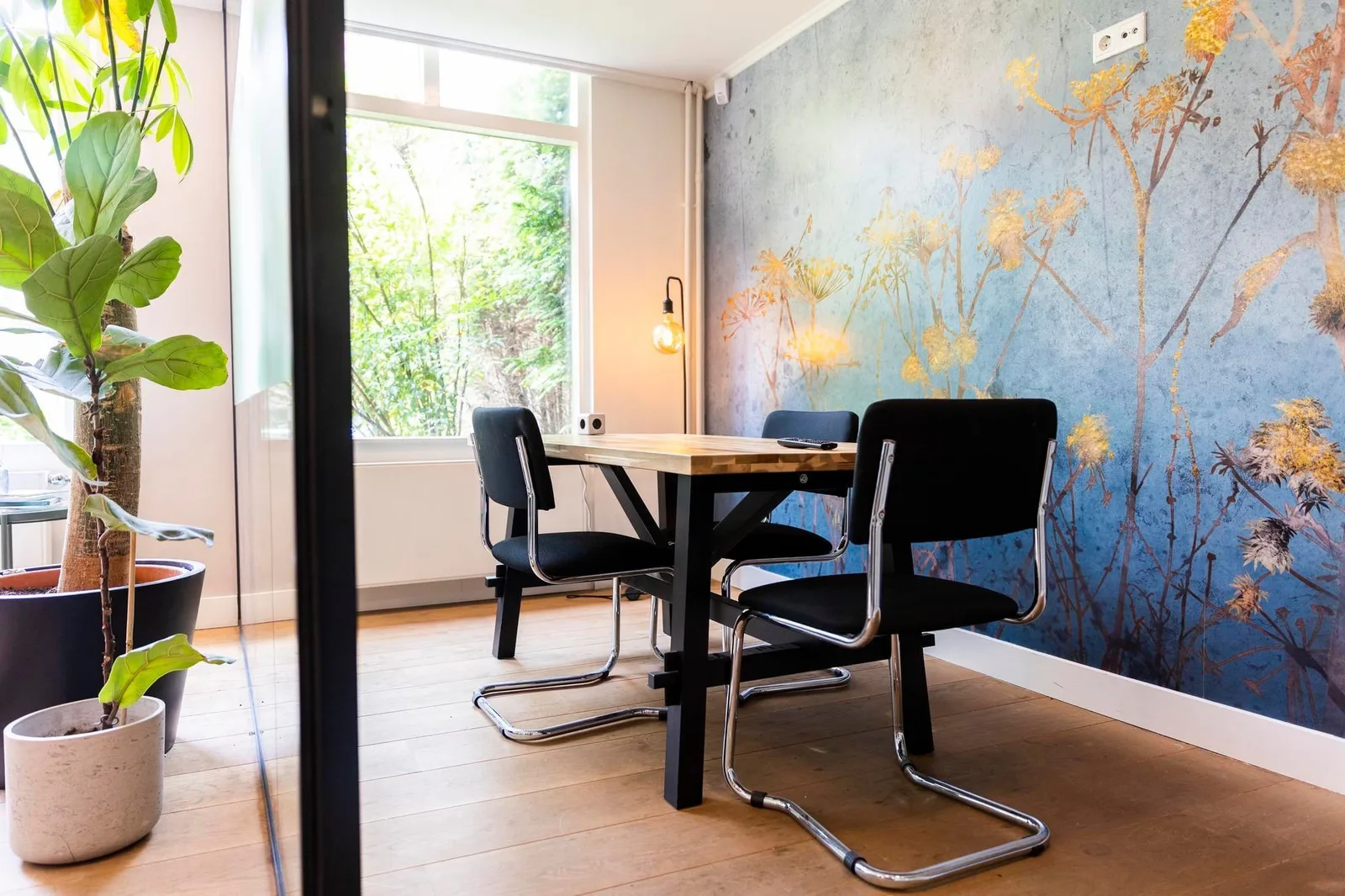 StartDock Keizersgracht 482, Meeting room for 4 people, Amsterdam