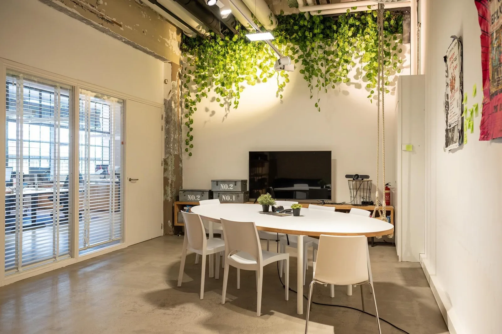 Strijp-CS Eindhoven, Meeting room for 7 people, Eindhoven