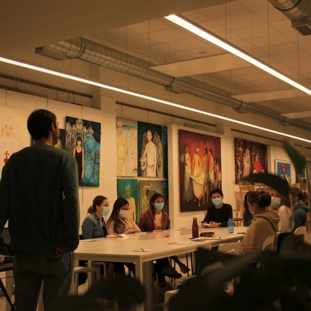 Studio Ana Pagola, Sala de reuniones para 10 personas, Pamplona