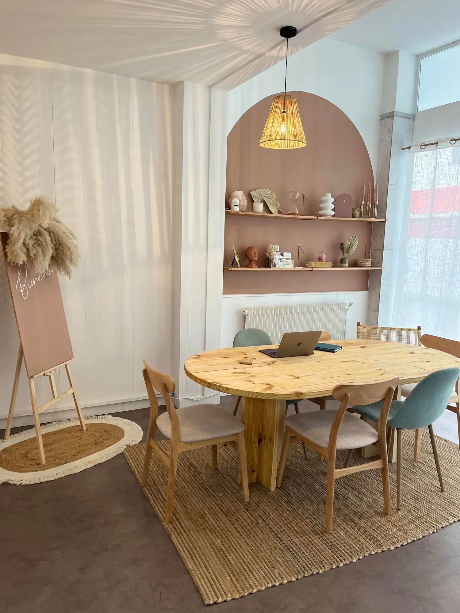 Le Studio Bourges, Besprechungsraum für 6 Personen, Bourges