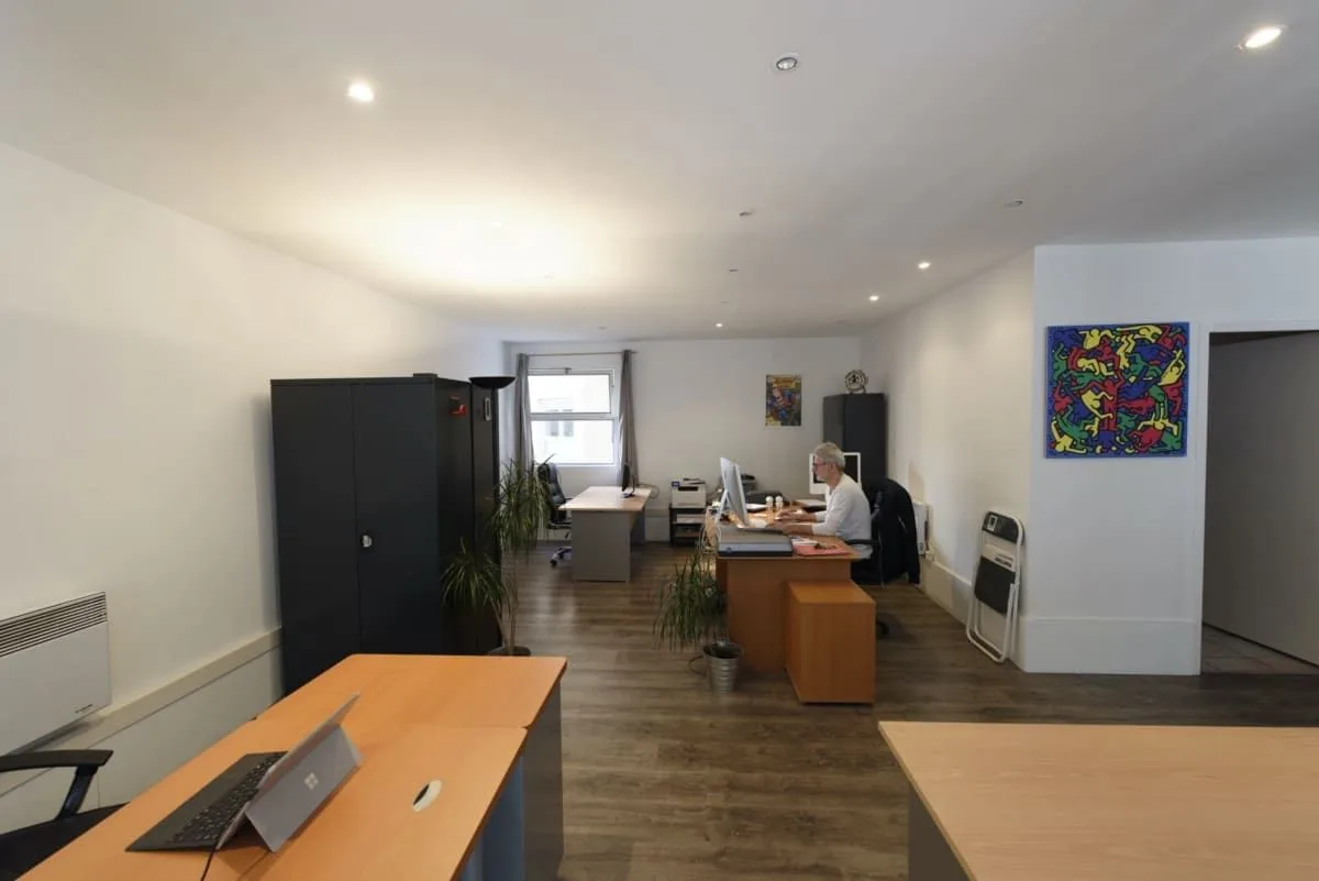 Studio Coworking, Private office, 3 desks, Caluire-et-Cuire