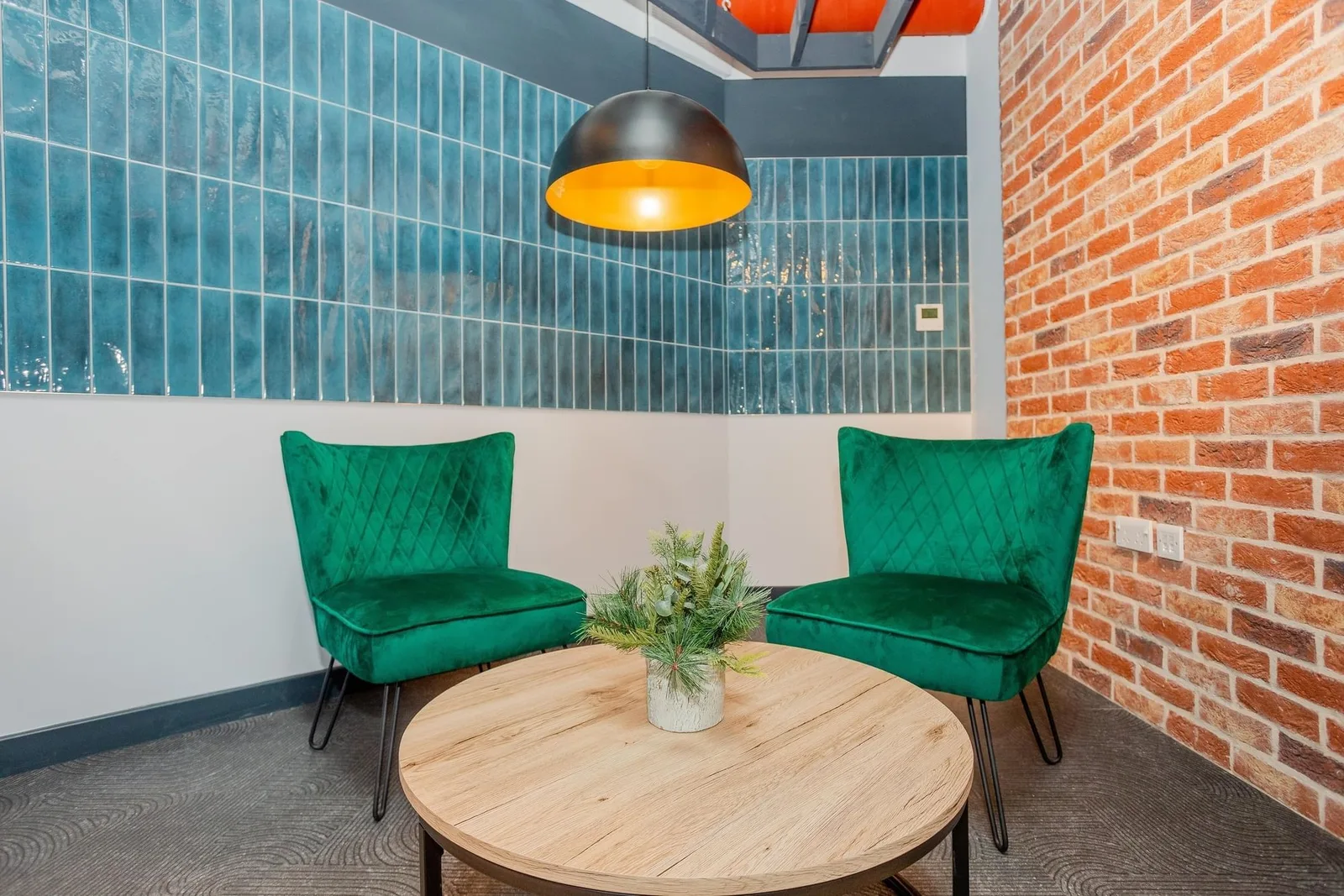 Studio One Lincoln, Lounge, Lincoln