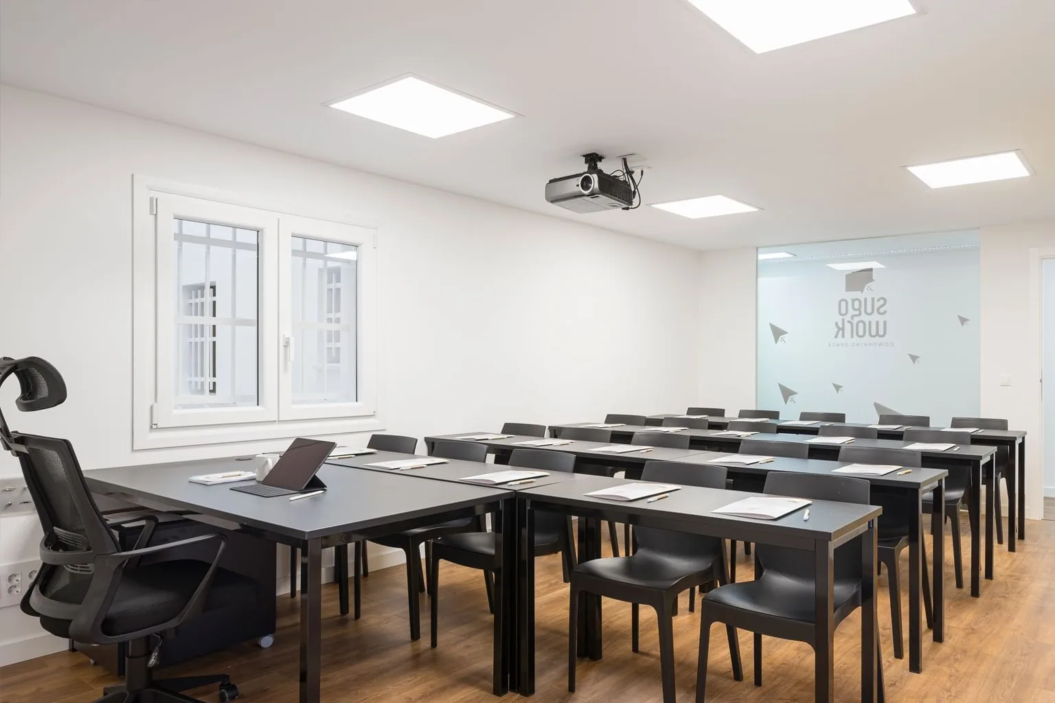 Sugowork, Sala de formação para 18 pessoas, Huelva