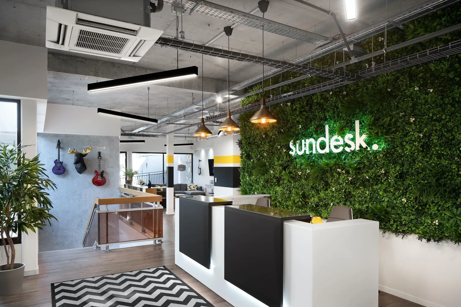 Sundesk Valbonne, Réception, Valbonne