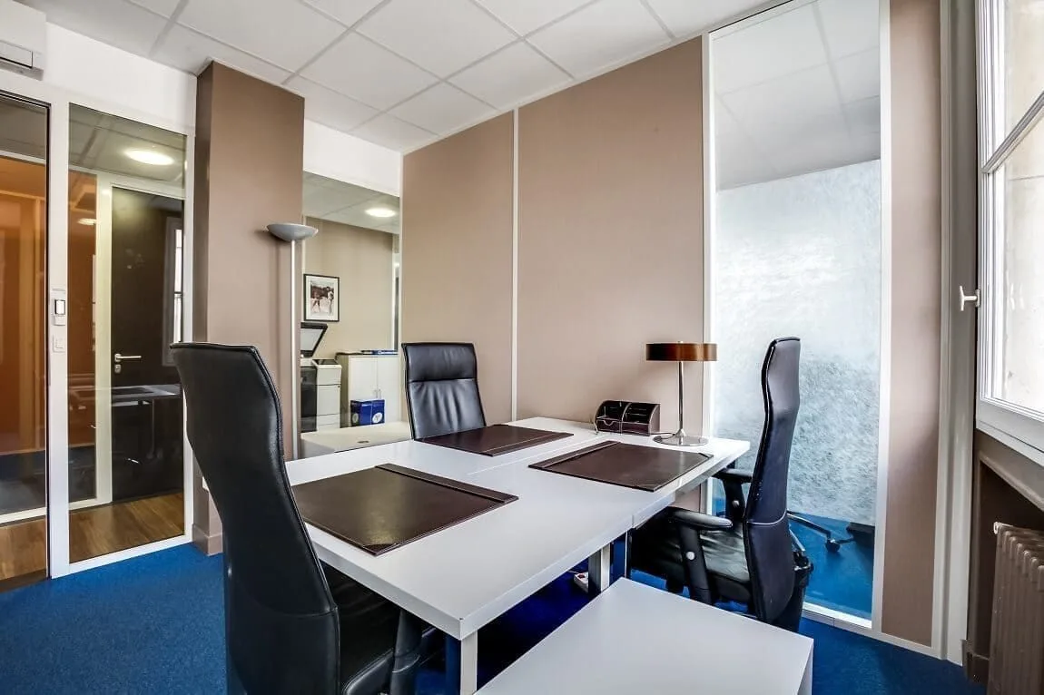 Symphony Partners Boétie, Privatbüro mit 3 Arbeitsplätzen, Paris 8e