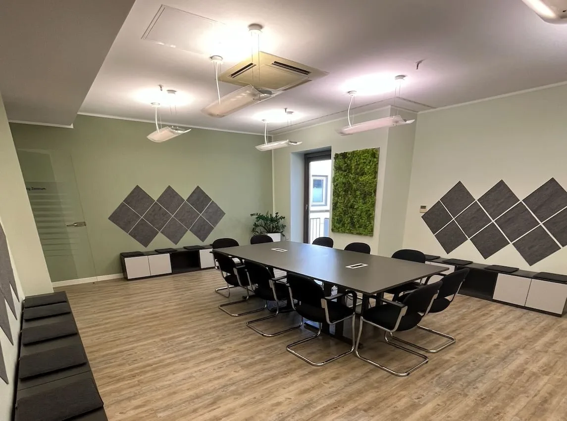Tagesbüro Leipzig, Besprechungsraum für 10 Personen, Leipzig