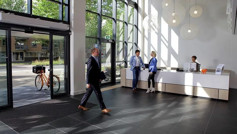Tauro Alphen aan den Rijn, Réception, Alphen aan den Rijn