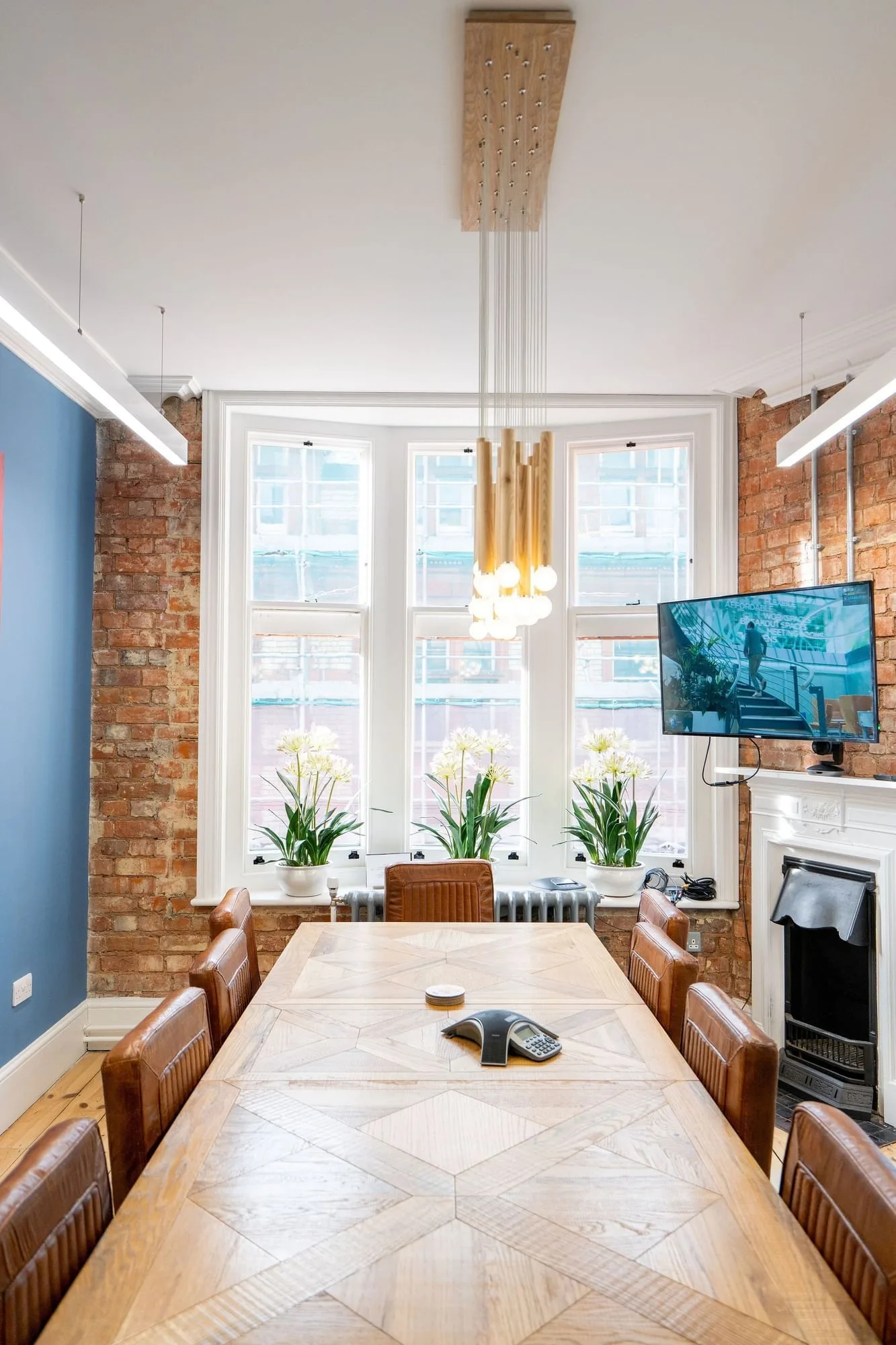 Tcnuk - Dog House, Meeting room for 7 people, Reading