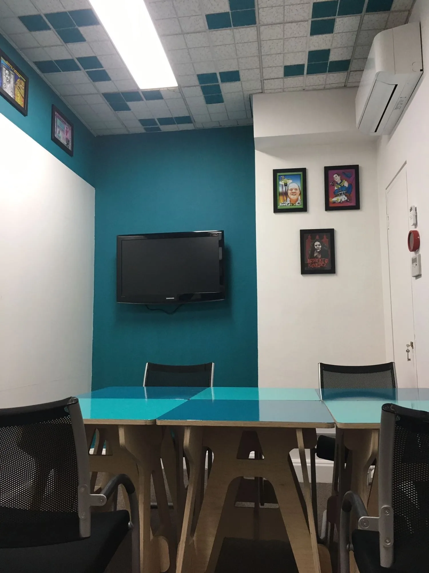 Tcube coworking, Meeting room for 4 people, Dublin