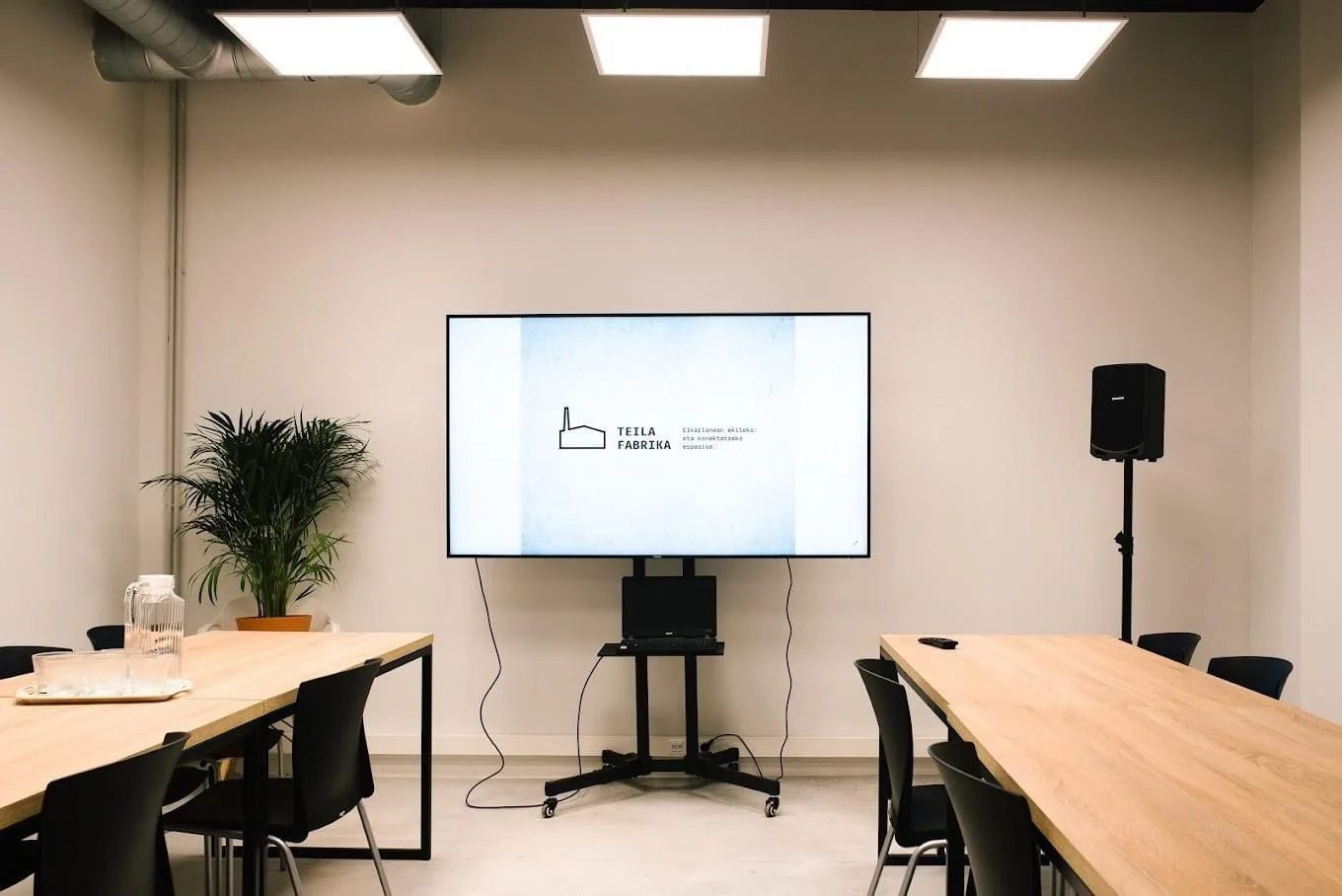 Teila Fabrika, Training room for 10 people, San Sebastian