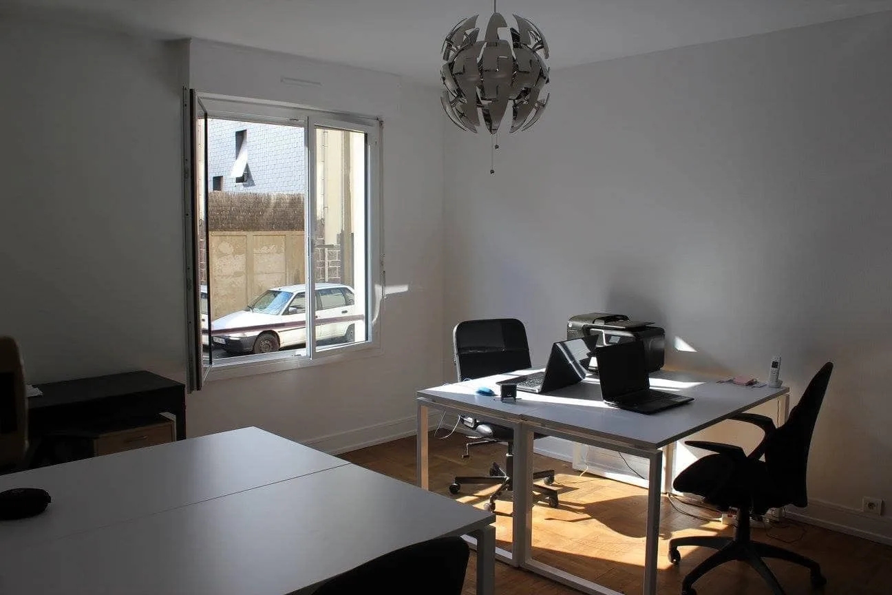 Thabor coworking, Privatbüro mit 3 Arbeitsplätzen, Rennes