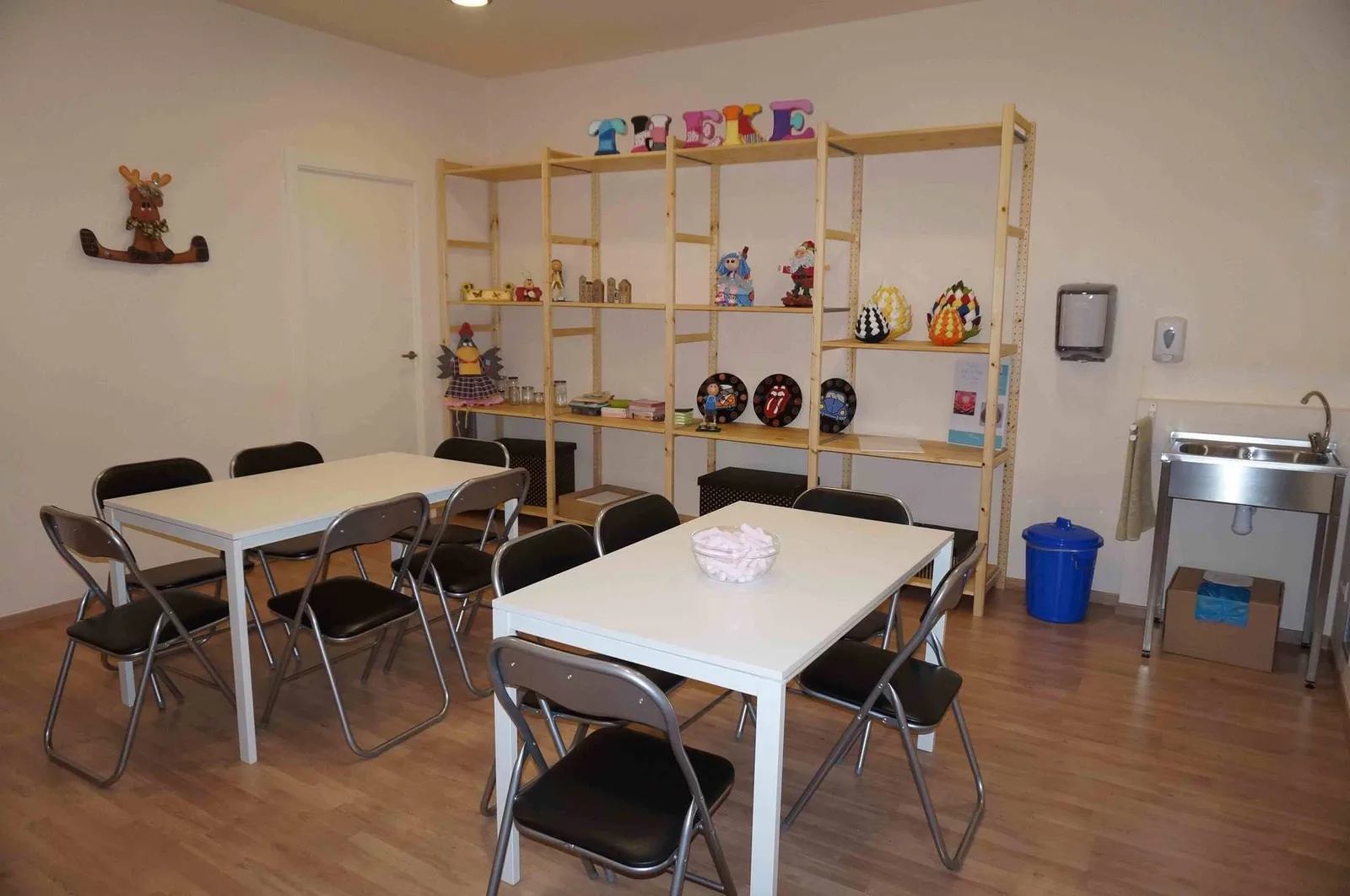 Theke, Meeting room for 12 people, Granollers