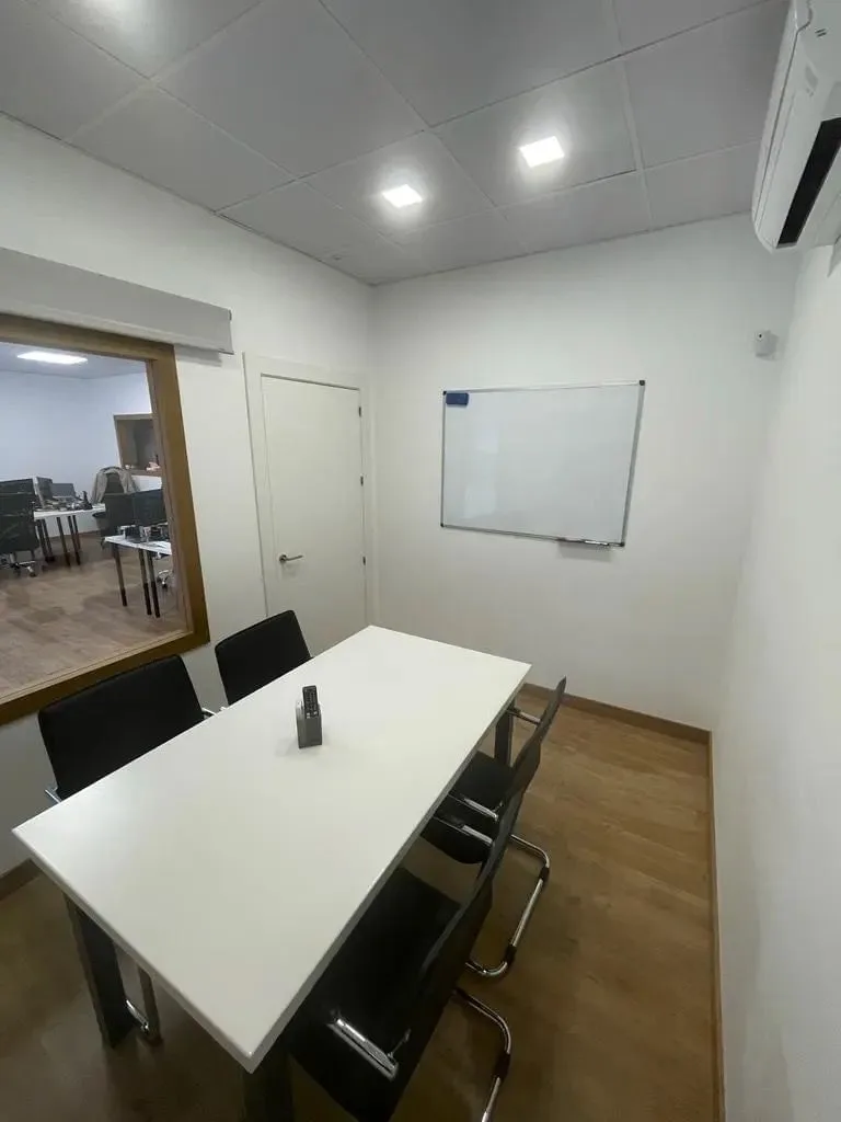 Topyco, Sala de reuniões para 4 pessoas, Grenade