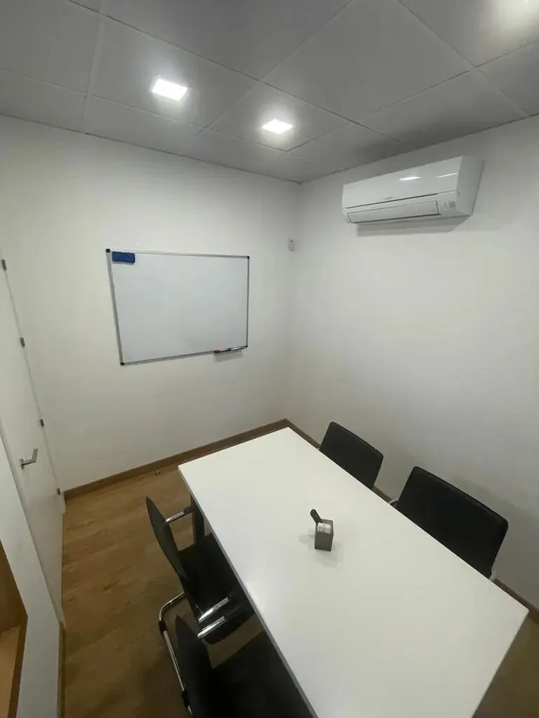 Topyco, Sala de reuniões para 4 pessoas, Grenade