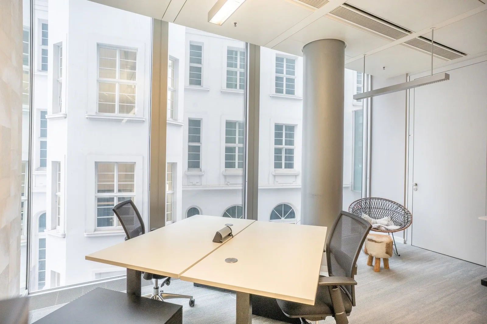 Tribes Dusseldorf GAP 15, Privatbüro mit 2 Arbeitsplätzen, Düsseldorf