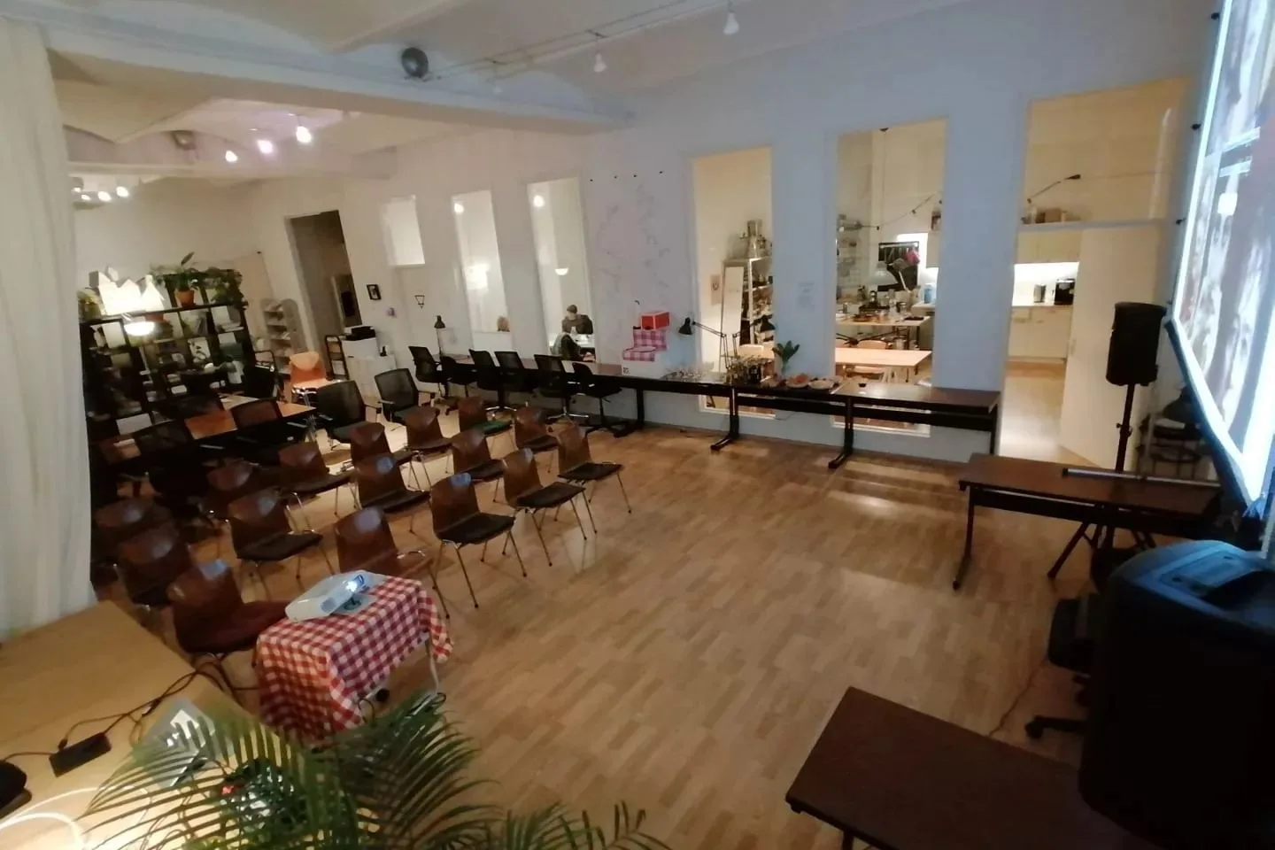 Tuesday Coworking Belziger Straße, Training room for 20 people, Berlin