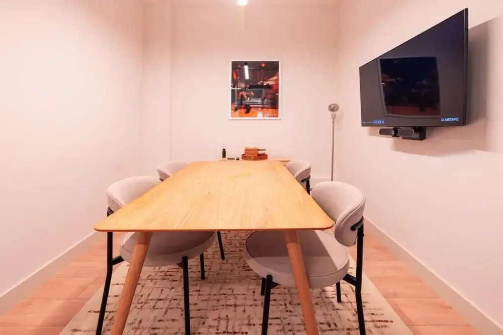 Rivvia - Kings Cross , Tyburn 4-Person Meeting Room, London