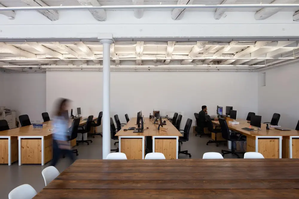 Typographia Cowork, Open space dedicated desk, Porto