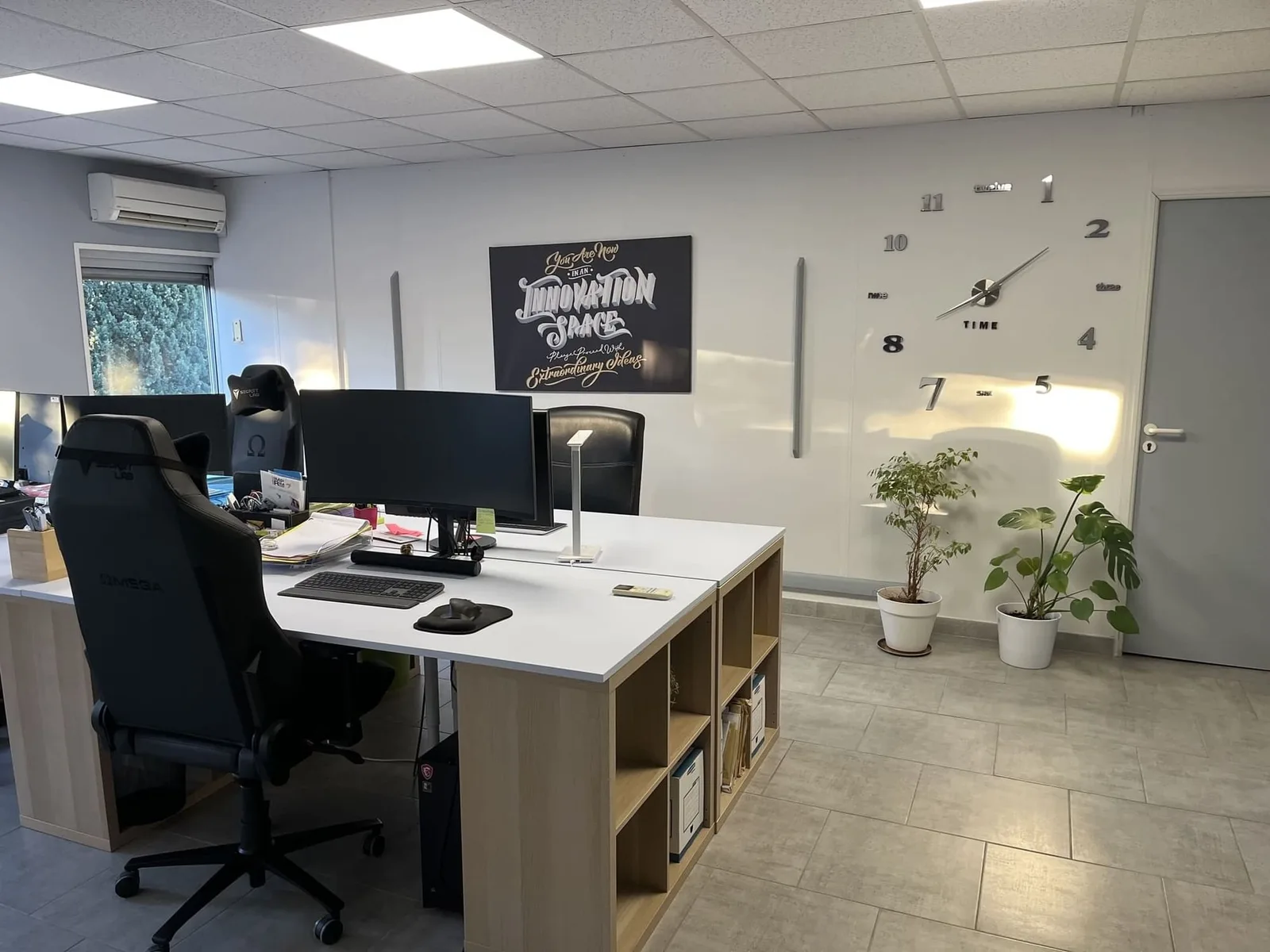 UBAS, Private office, 3 desks, Salon-de-Provence