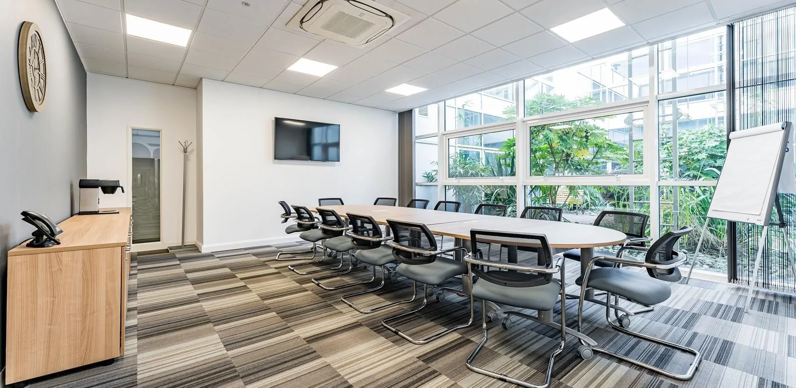 UBC Birmingham NEC/Airport, Salle de réunion 12 personnes, Coleshill