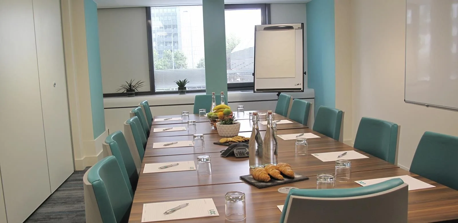 UBC Brentford, Salle de réunion 12 personnes, Brentford