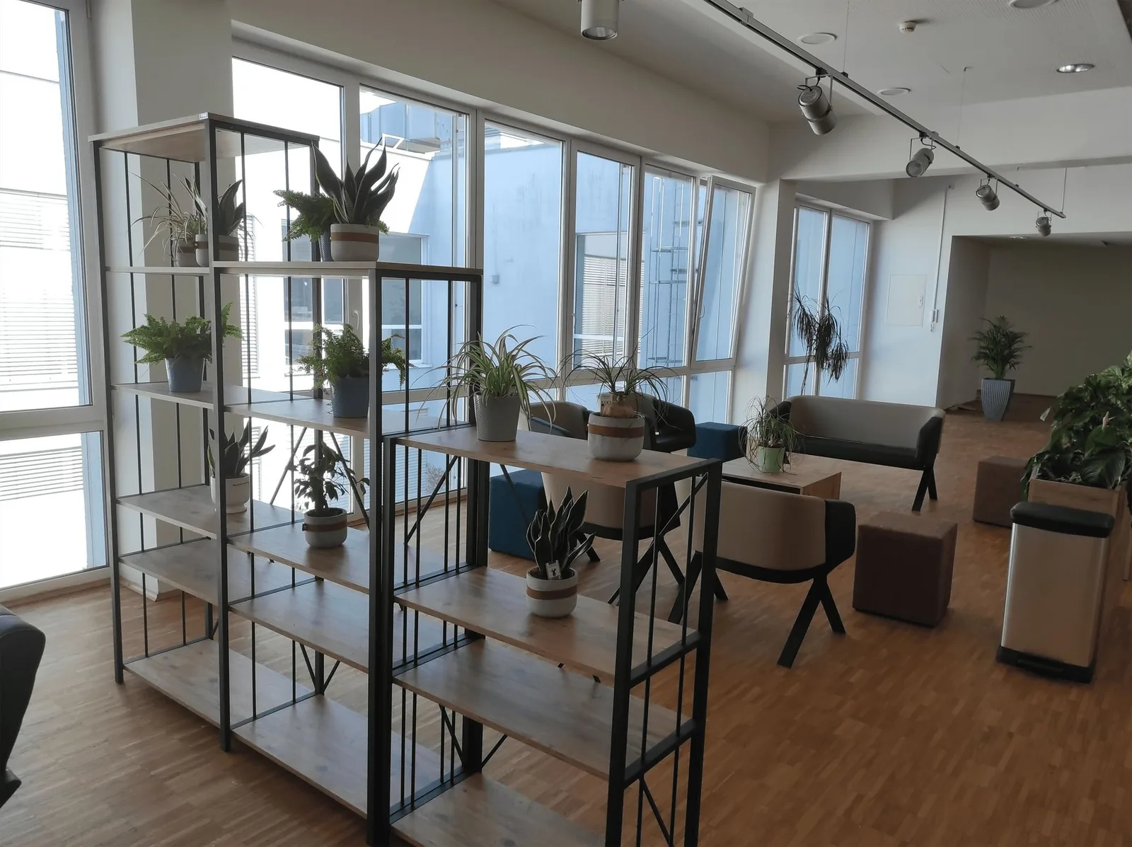 UdeenGeberHaus, Lounge, Neuss