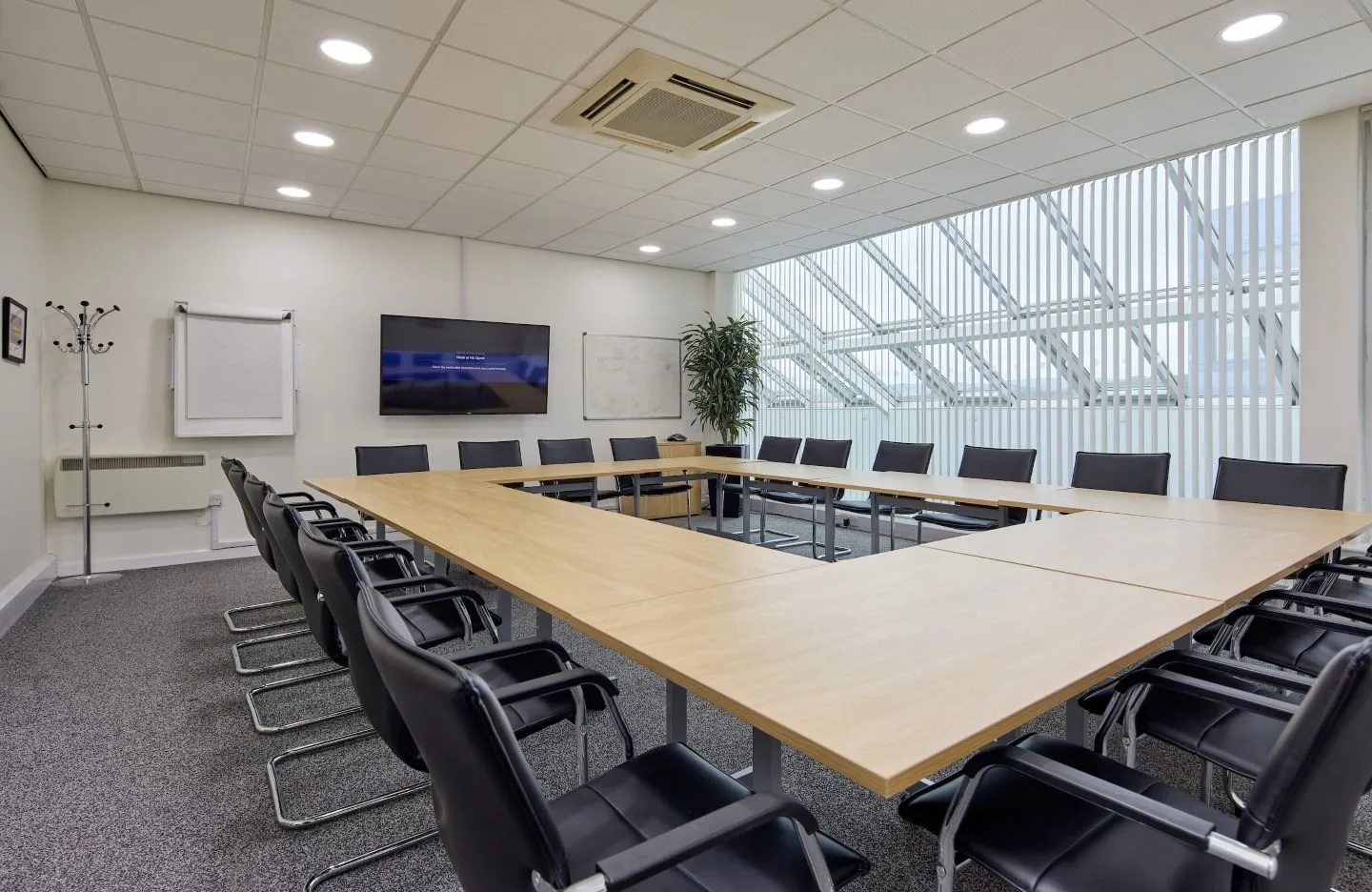 UKSE Sheffield, Meeting room for 18 people, Sheffield