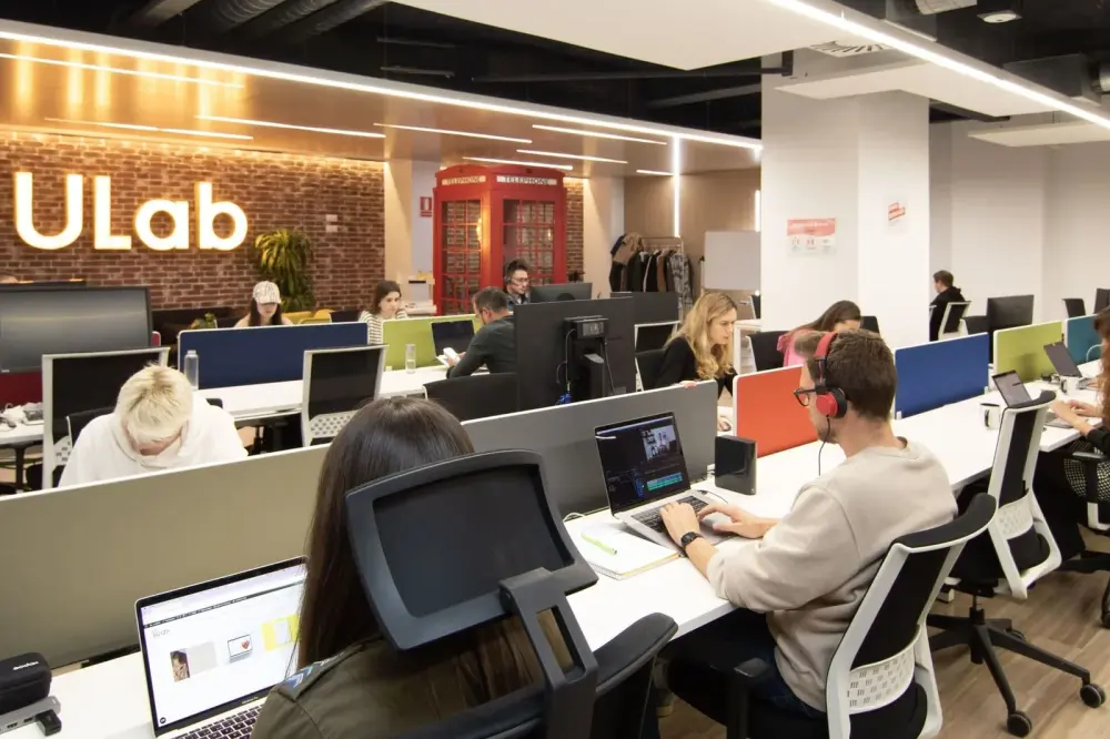 ULab Ideas Meeting Point, Espacio abierto Fijo, Alacant