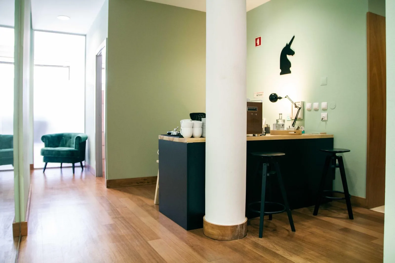 Unicorn Workspaces Liberdade, Cocina, Lisboa