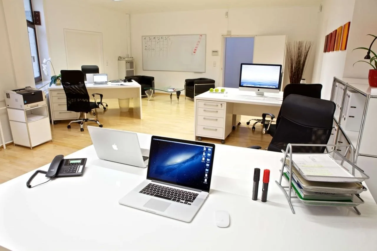 Urbanhouse Wiesbaden, Privatbüro mit 3 Arbeitsplätzen, Wiesbaden