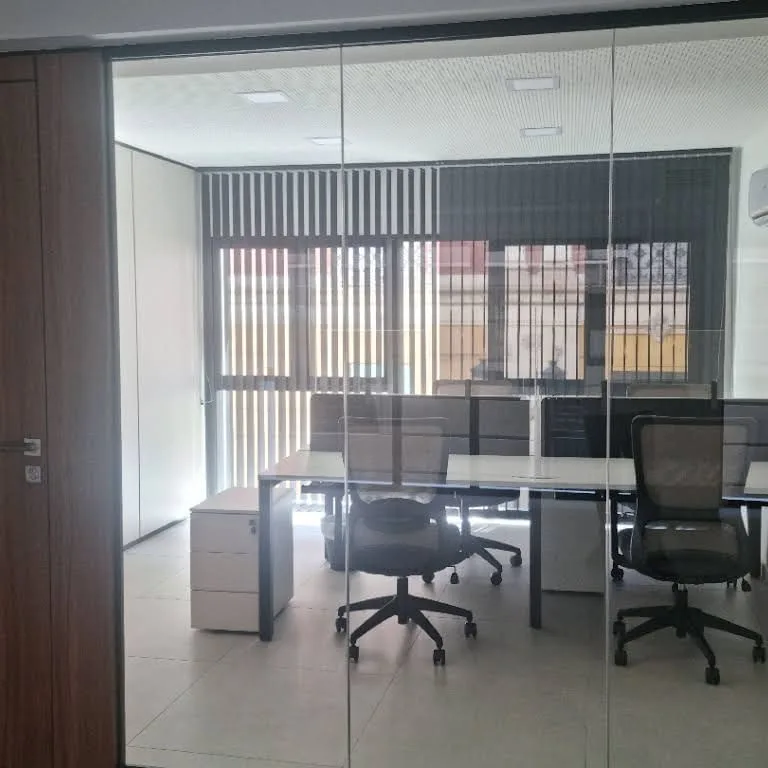 V11 Coworking, Private office, 4 desks, Alicante