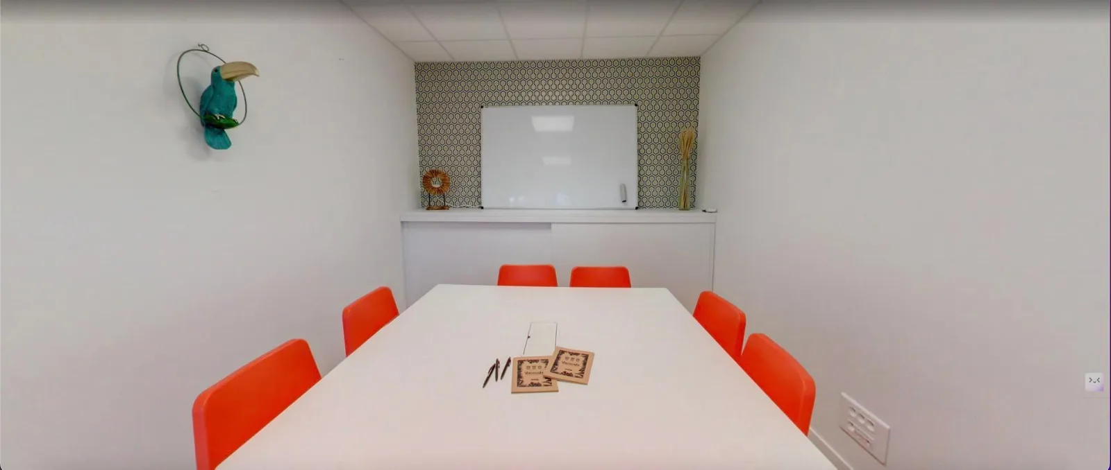 Vacouva Euronantes, Besprechungsraum für 8 Personen, Nantes