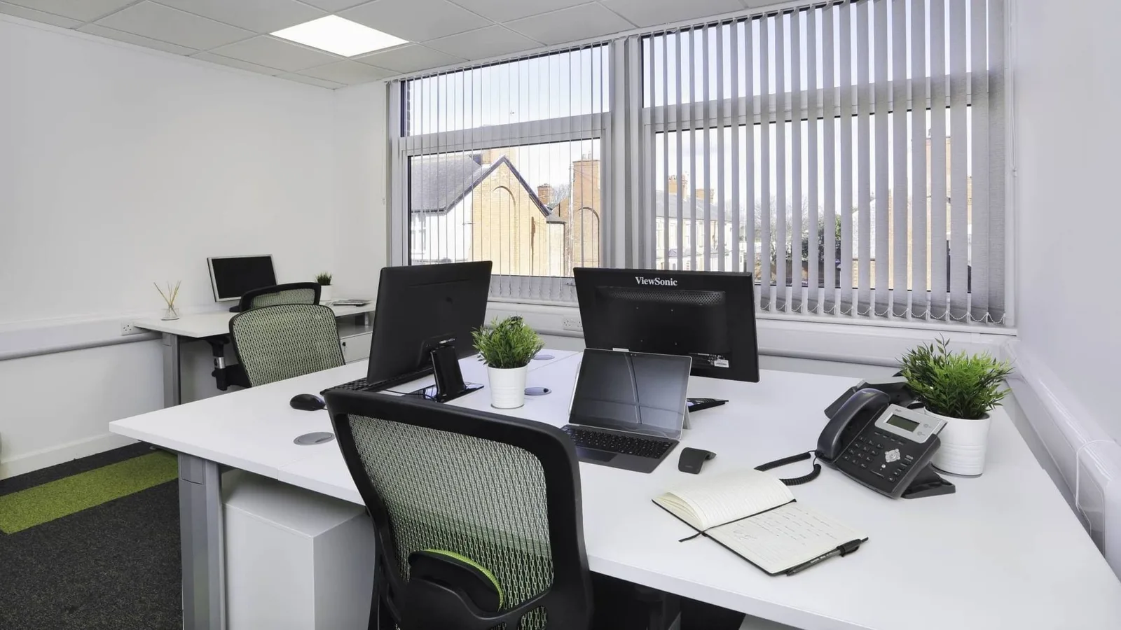 Versa Space, Bureau privatif 3 postes, Nottingham