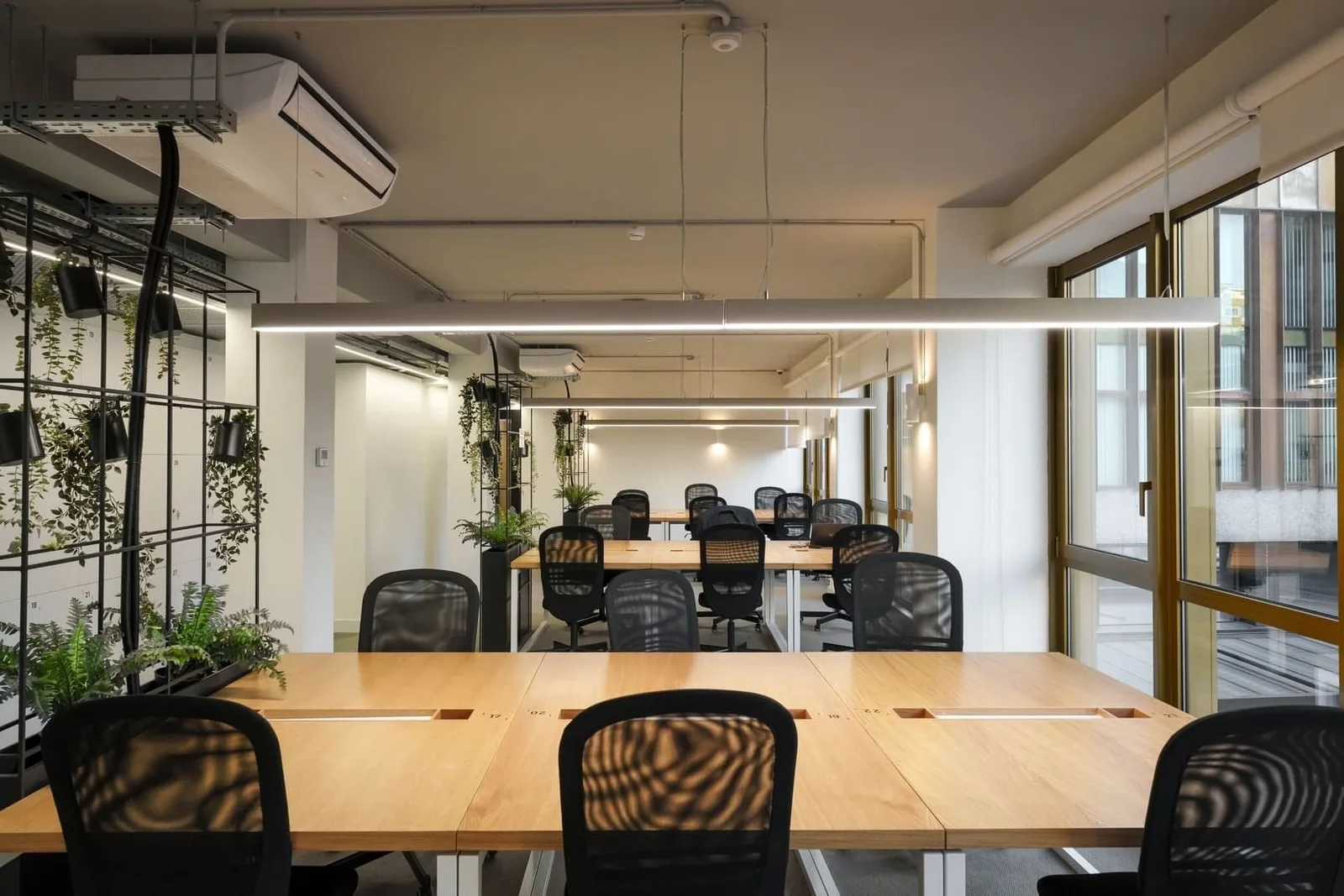 Vertical Coworking - Dom Henrique, Espacio diáfano, Oporto