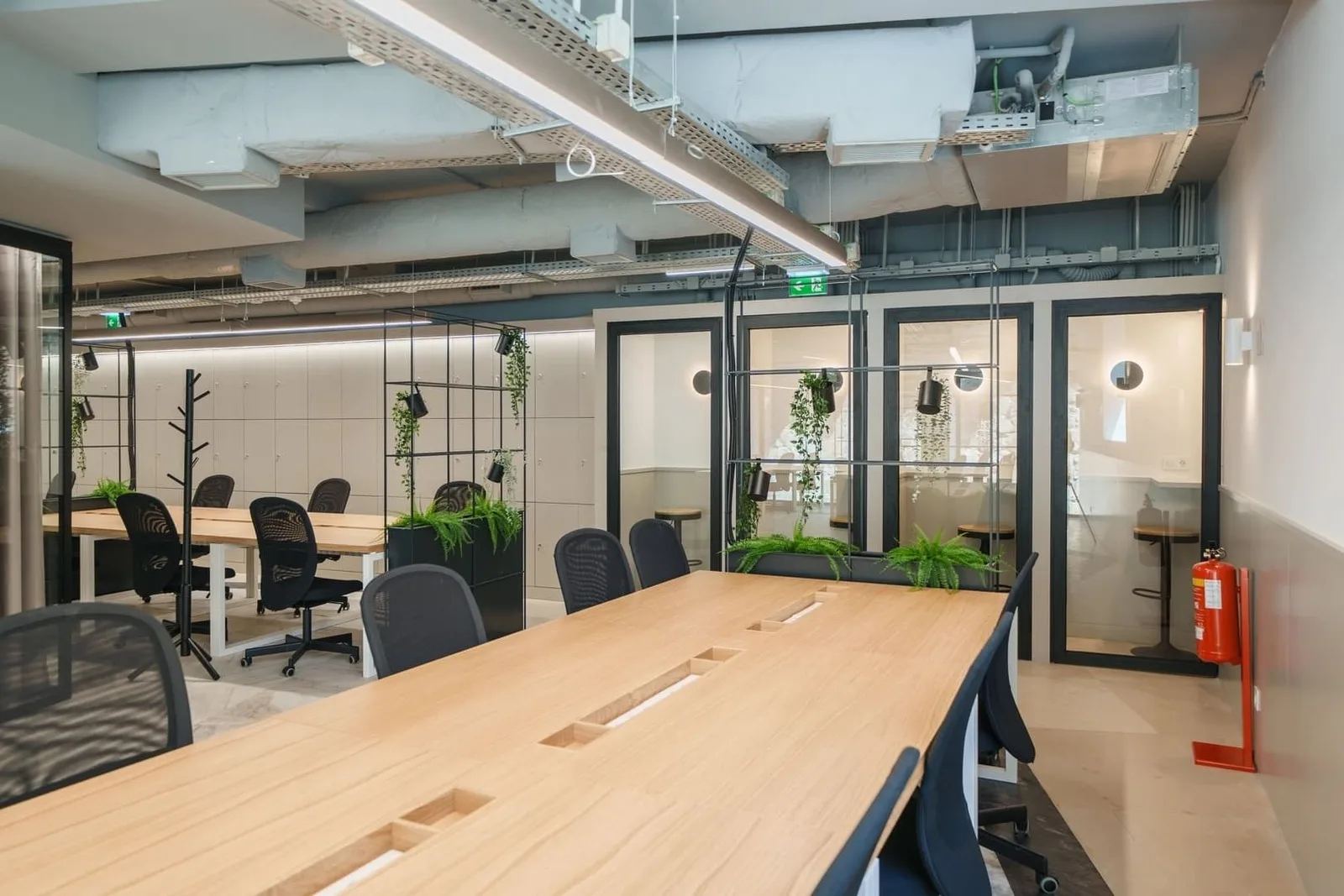 Vertical Coworking - Firmeza, Espacio diáfano, Oporto