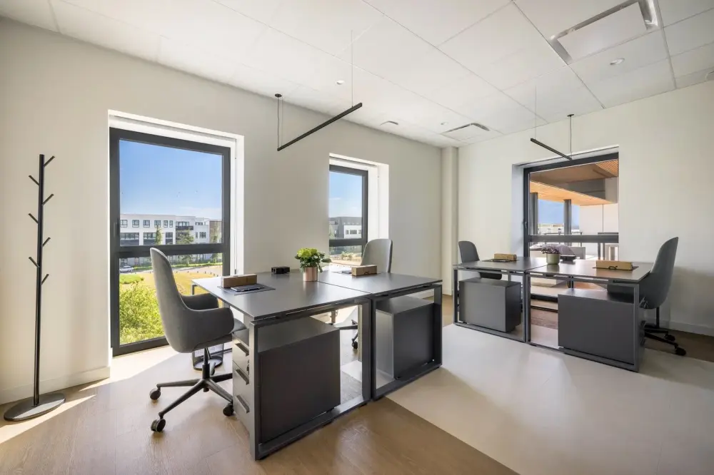 Via Luminis, Bureau privé - 4 personnes, Genas