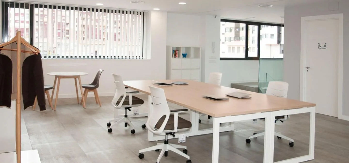Viena Plaza, Open-plan office, Vila-real