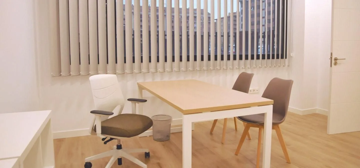 Viena Plaza, Private office, 1 desk, Vila-real