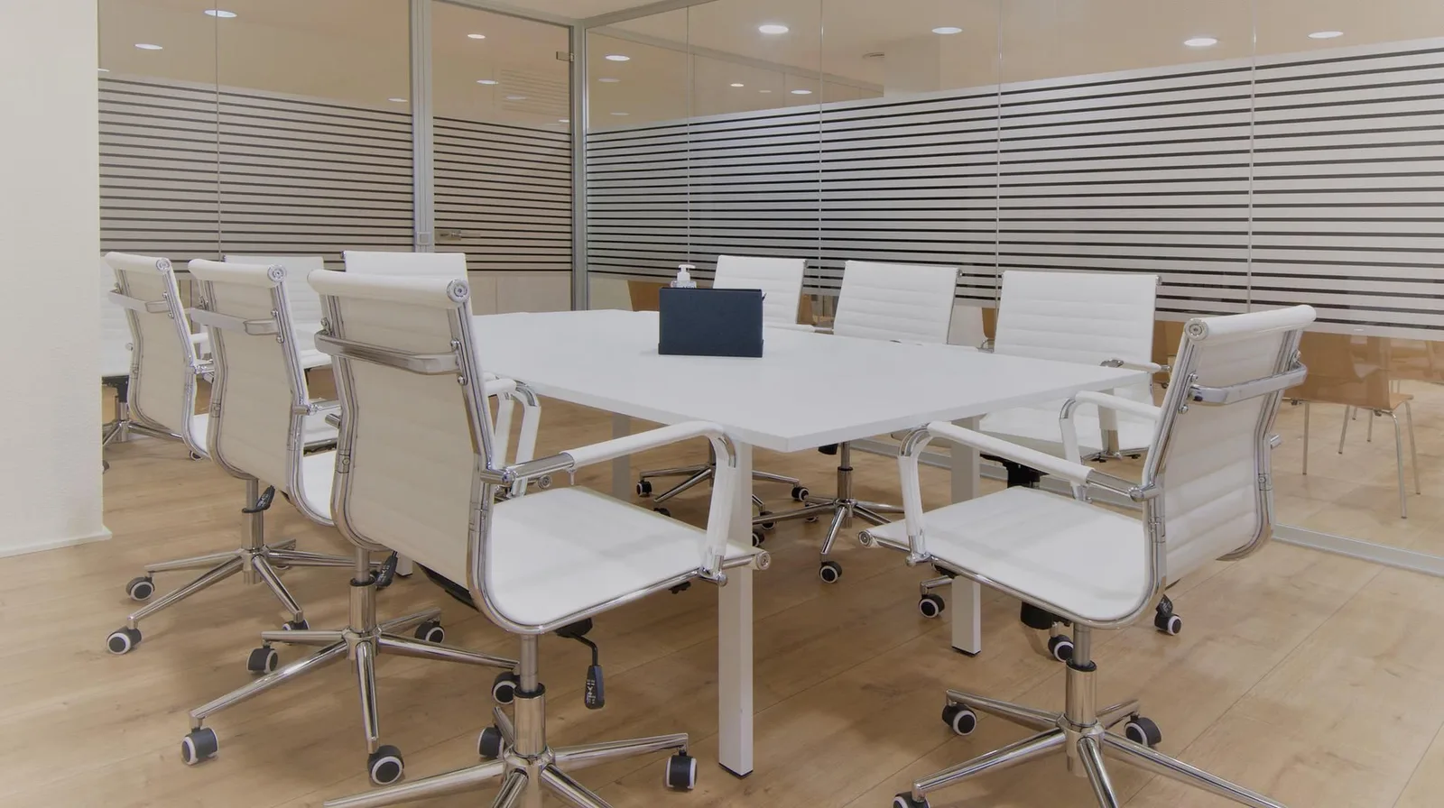 Vilabella, Meeting room for 8 people, Vic
