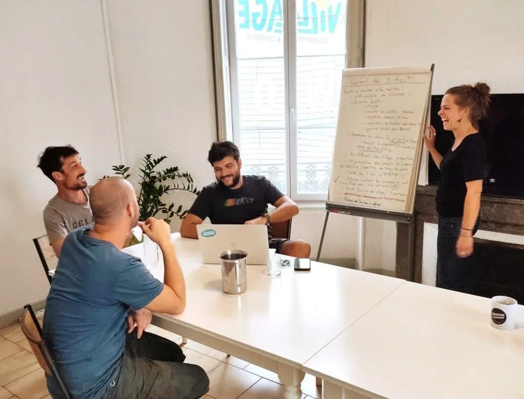 Le Village Coworking & Compagnie, Meeting room for 6 people, Nîmes